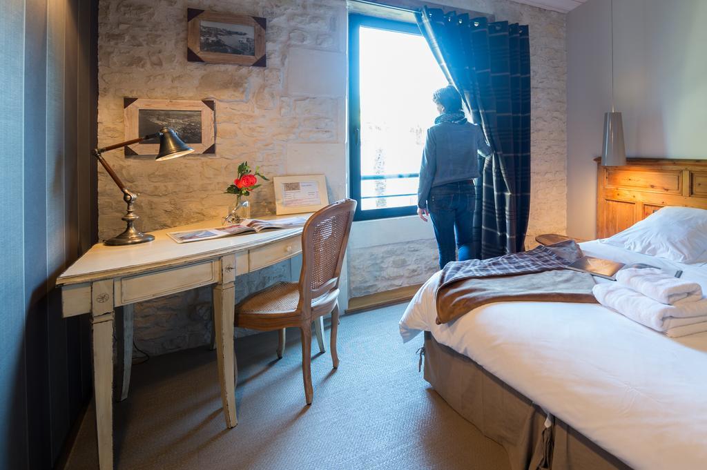 Un Banc Au Soleil Bed & Breakfast Marsilly  Room photo